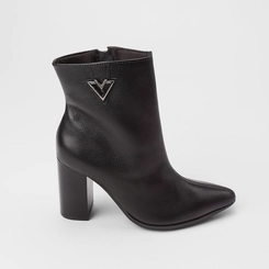 Bota Feminina Via Marte Salto Alto Couro Preto