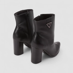 Bota Feminina Via Marte Salto Alto Couro Preto