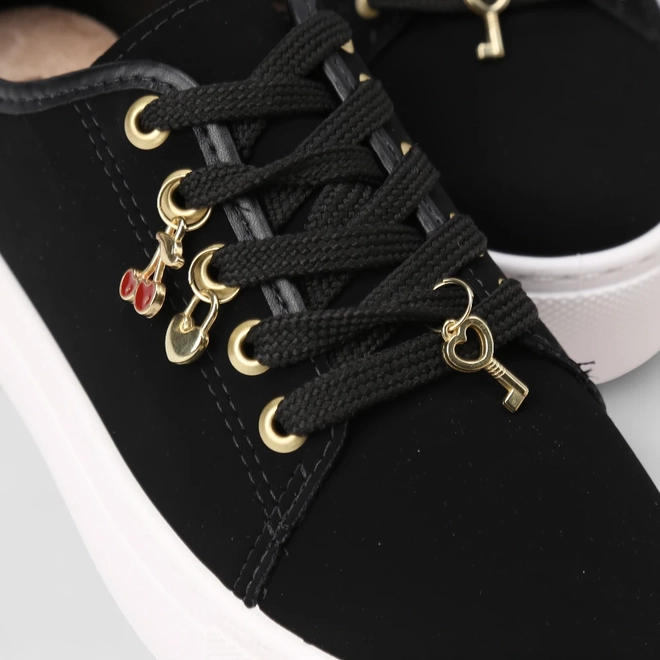 Tênis Casual Feminino Moleca Detalhe Pingentes Nobuck Preto