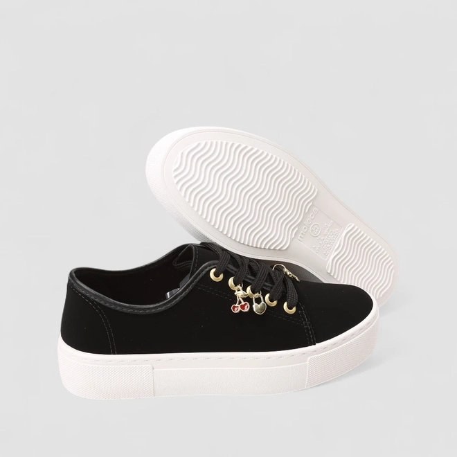 Tênis Casual Feminino Moleca Detalhe Pingentes Nobuck Preto