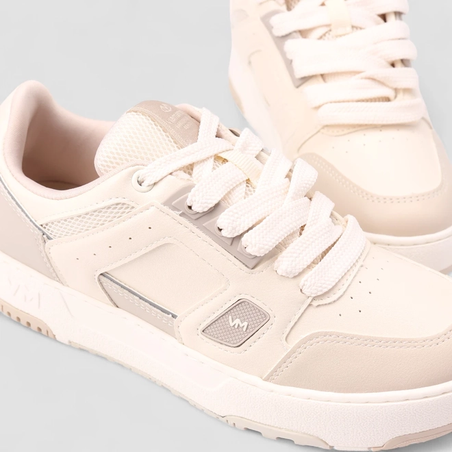 Tênis Casual Feminino Via Marte Recortes Off White