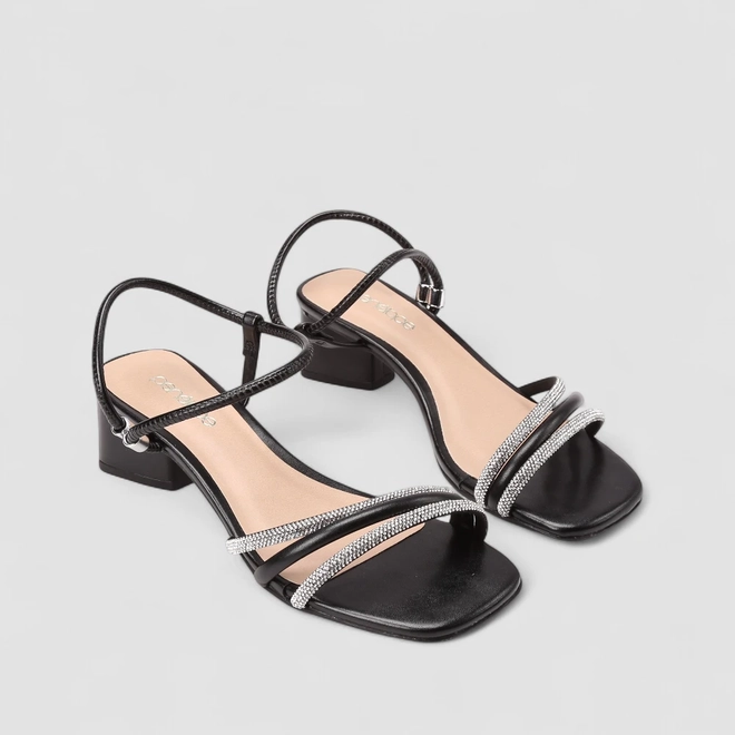 Sandália Feminina Penélope Tiras Strass Preto
