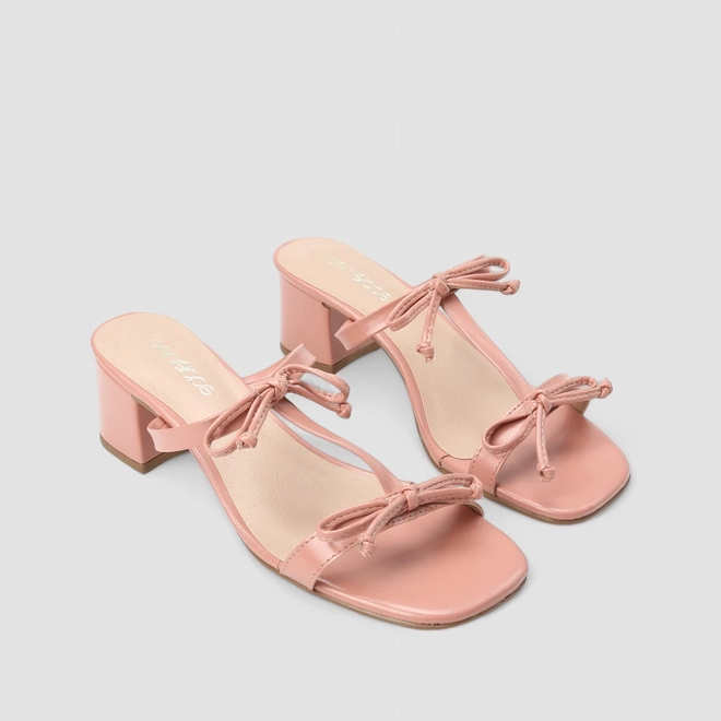 Tamanco Feminino Penélope Salto Bloco Detalhe Laços Rosa