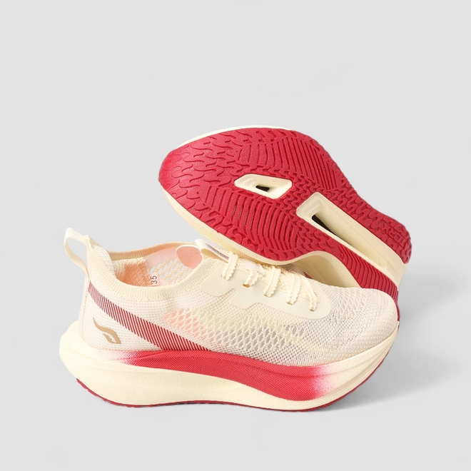 Tênis Esportivo Feminino Torx Knit Off White com Placa de Carbono
