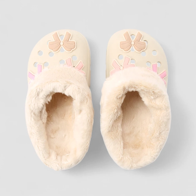 Babuche Infantil Gabrielinha Detalhe Laço Pelúcia Off White