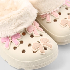 Babuche Infantil Gabrielinha Detalhe Laço Pelúcia Off White