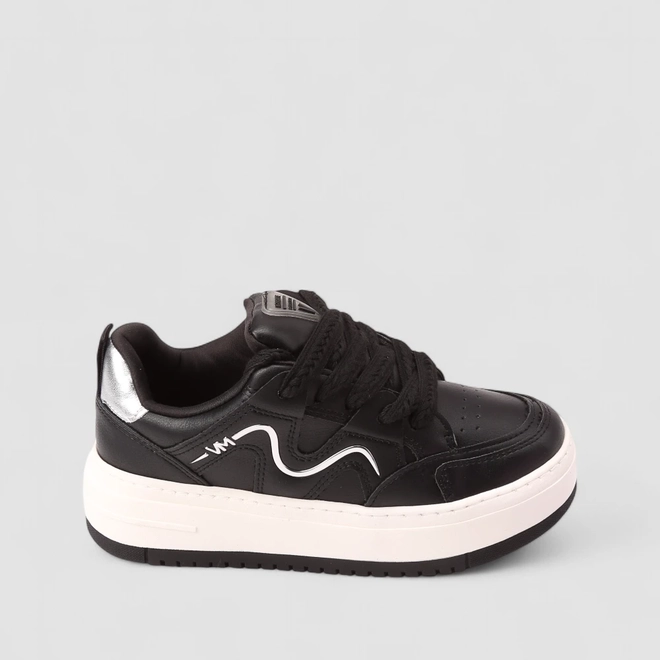 Tênis Casual Feminino Via Marte Detalhe Trançado Preto