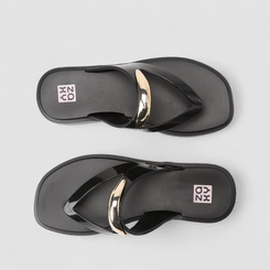 Tamanco Feminino Zaxy Flatform Enfeite Metálico Preto