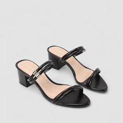 Tamanco Feminino Penélope Multitiras Preto