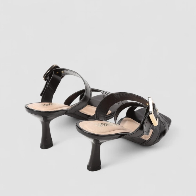 Tamanco Feminino Gabriela Salto Flare Tiras Cruzadas Fivela Preto