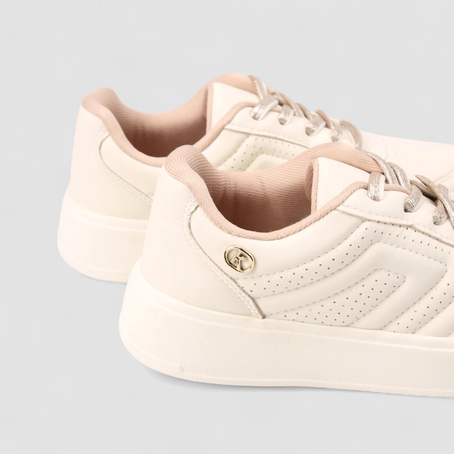 Tênis Casual Feminino Kolosh Cadarços Brilhantes Off White