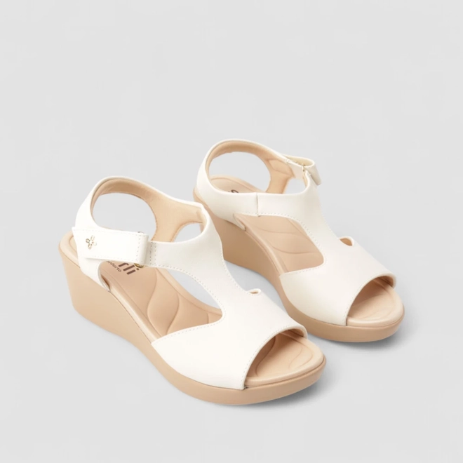 Sandália Feminina Softli Plataforma Tira Contato Off White