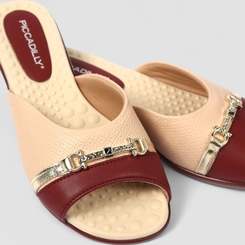 Tamanco Feminino Piccadilly Detalhe Dourado Vinho
