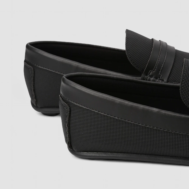 Mocassim Masculino Woche Enfeite Metalizado Preto