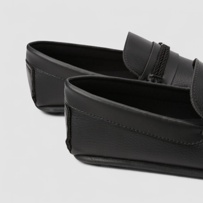 Mocassim Masculino Woche Detalhe Tressê Preto