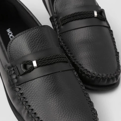 Mocassim Masculino Woche Detalhe Tressê Preto