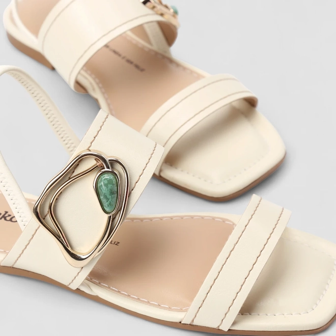 Sandália Rasteira Feminina Dakota Detalhe Pedraria Off White