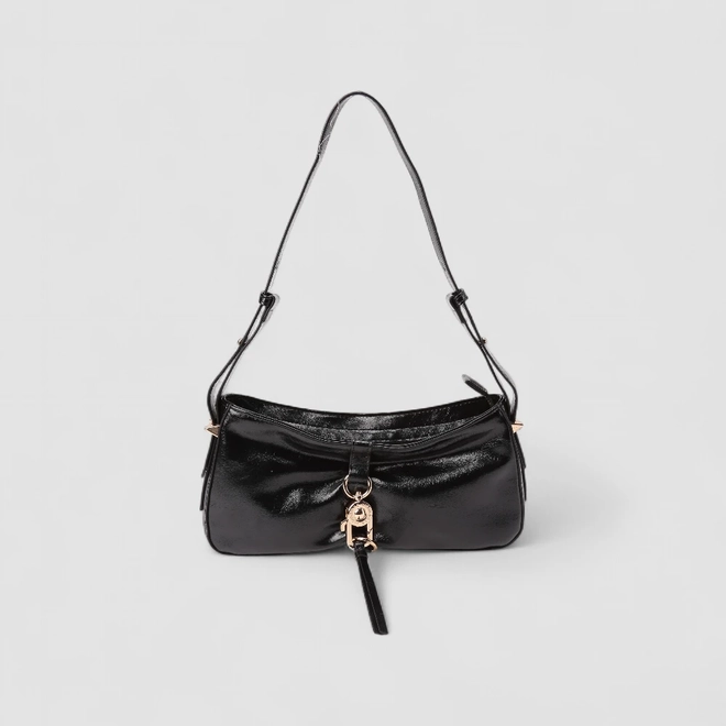 Bolsa Baguete Via Marte Média Verniz Fivela Preto