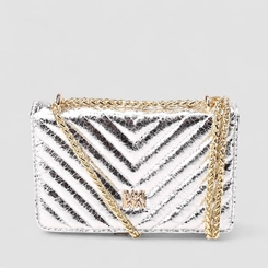 Bolsa Clutch Via Marte Pequena Alça Corrente Metalizada Prata