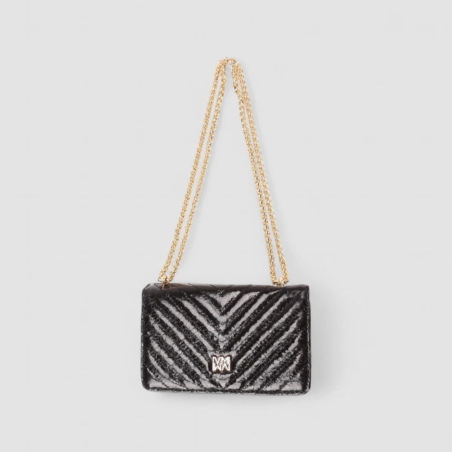 Bolsa Clutch Via Marte Pequena Alça Corrente Metalizada Preto