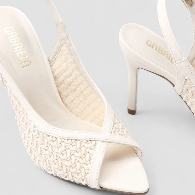 Peep Toe Slingback Feminino Gabriela Ráfia Off White