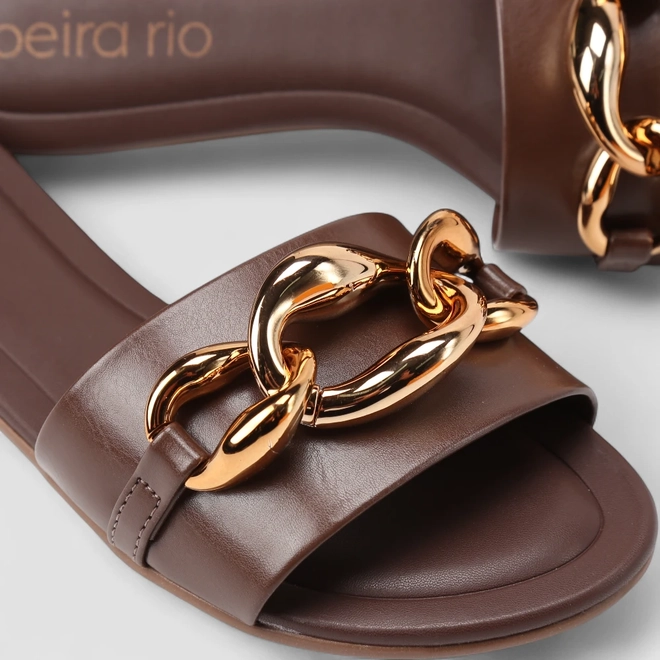 Rasteira Feminina Beira Rio Enfeite Corrente Marrom