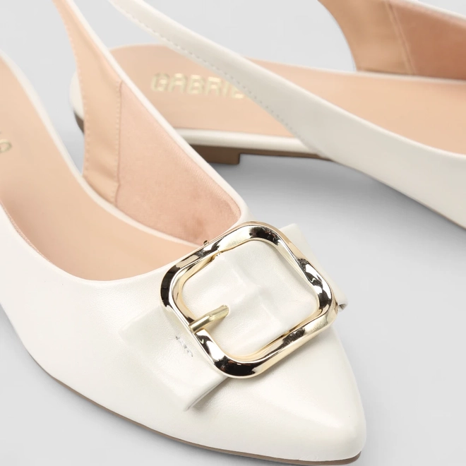 Sapatilha Slingback Feminina Gabriela Fivela Off White