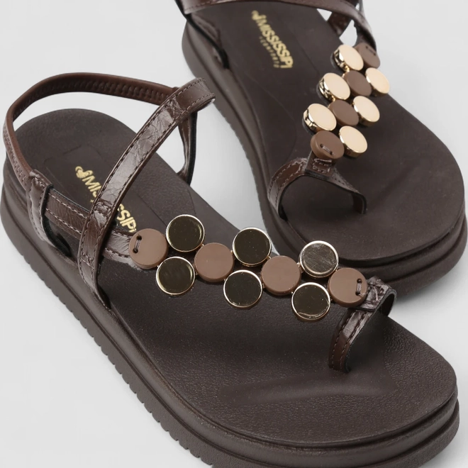 Sandália Feminina Mississipi Flatform Enfeite Metálico Marrom