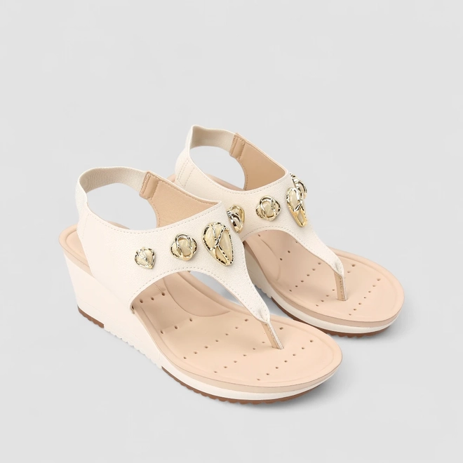Sandália Feminina Modare Ultraconforto Detalhe Pedraria Off White