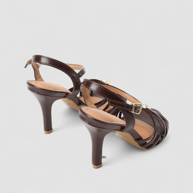 Sandália Feminina Vizzano Multi Tiras Detalhes Dourado Marrom