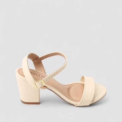 Sandália Feminina Beira Rio Salto Bloco Fivela Off White