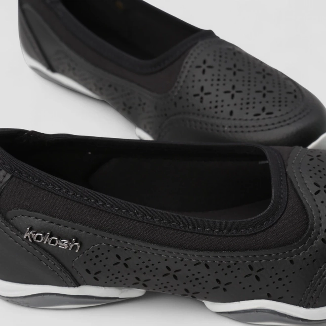 Slip On Feminino Kolosh Calce Fácil Perfuros Preto