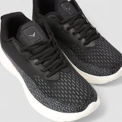 Tênis Esportivo Vertus Preto & Branco