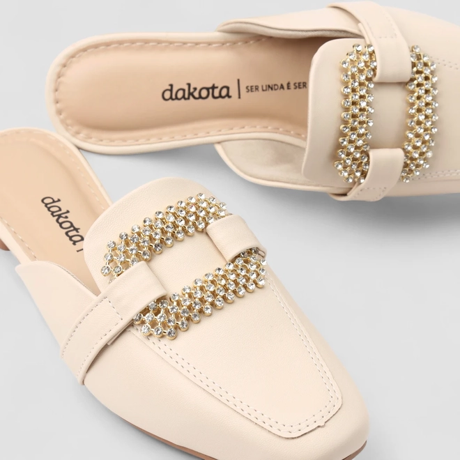 Mule Feminino Dakota Fivela Strass Bege