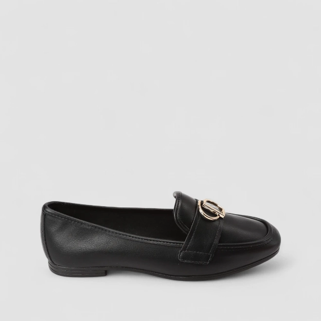 Mocassim Feminino Dakota Detalhe Metalizado Preto