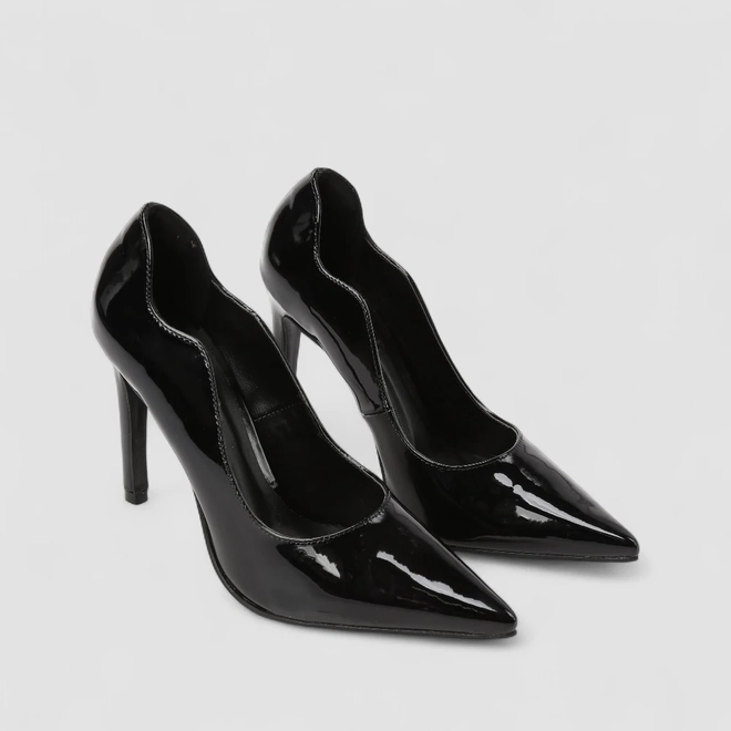 Scarpin Feminino Gabriela Verniz Detalhe Recorte Preto