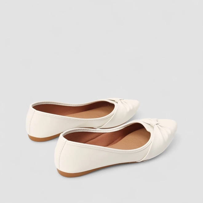 Sapatilha Feminina Penélope Detalhe Laço Off White