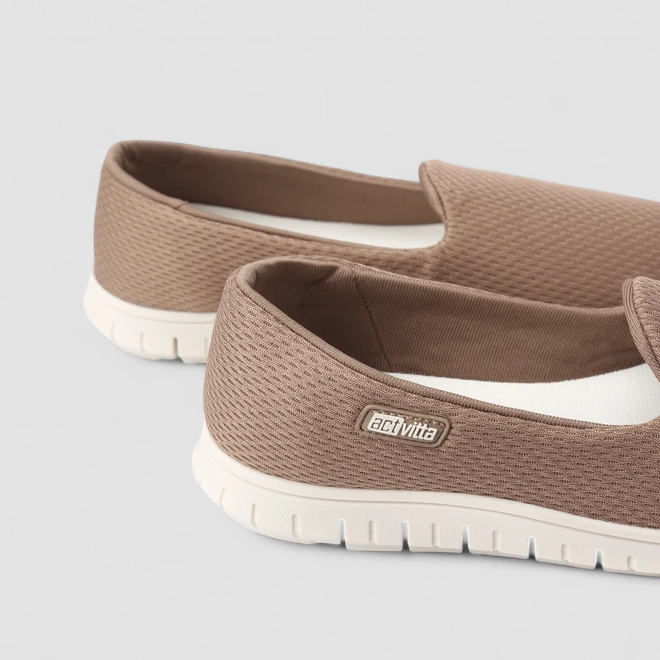 Slip On Esportivo Feminino Actvitta Calce Fácil Bege
