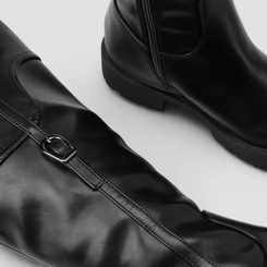 Bota Feminina Sua Cia Cano Alto Detalhe Fivela Preta