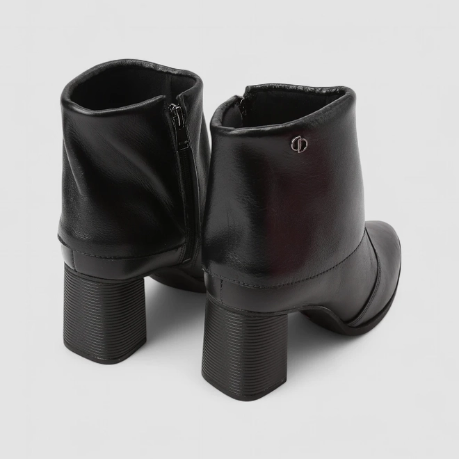 Ankle Boot Feminina Dakota Salto Bloco Detalhe Capa Preto