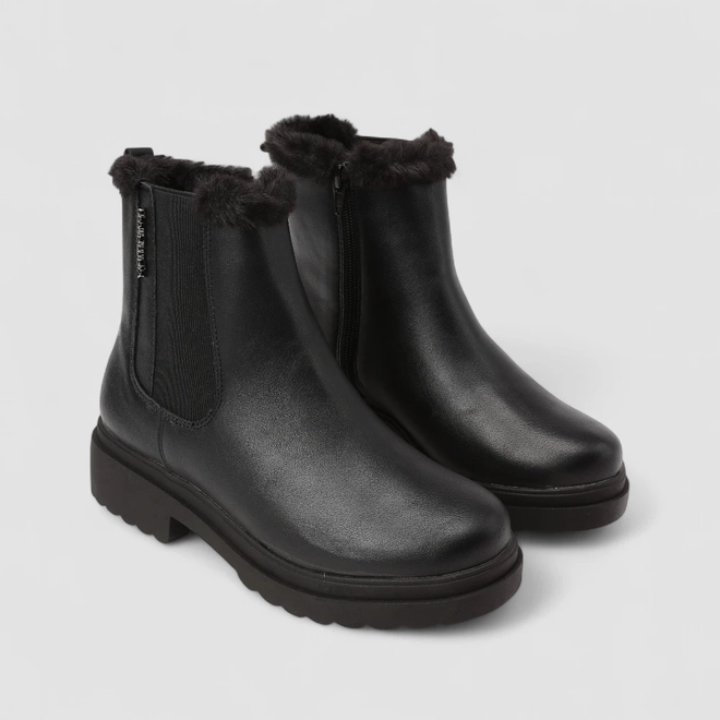 Bota Chelsea Feminina Via Marte Cano Médio Com Pelúcia & Zíper Preto