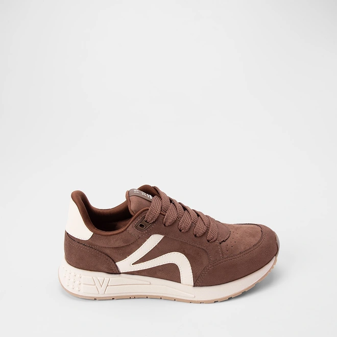 Tênis Casual Feminino Via Marte Recorte Lateral Camurça Marrom
