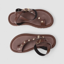 Sandalia Feminina Moleca Detalhe Tachas Marrom