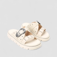 Tamanco Feminino Moleca Fivela Detalhe Tachas & Strass Off White