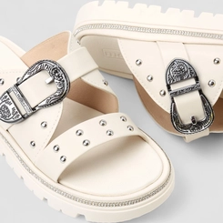 Tamanco Feminino Moleca Fivela Detalhe Tachas & Strass Off White