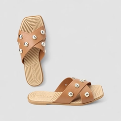 Rasteira Feminina Moleca Tachas Caramelo