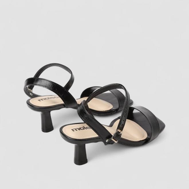 Sandália Feminina Moleca Salto Fino Tira Larga Preto