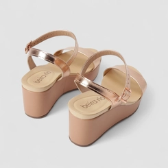 Sandália Feminina Beira Rio Plataforma Metalizada Ouro Rosé