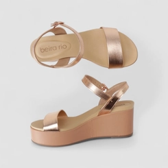 Sandália Feminina Beira Rio Plataforma Metalizada Ouro Rosé