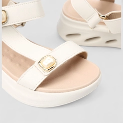 Sandália Feminina Modare Ultraconforto Detalhe Pedraria Off White